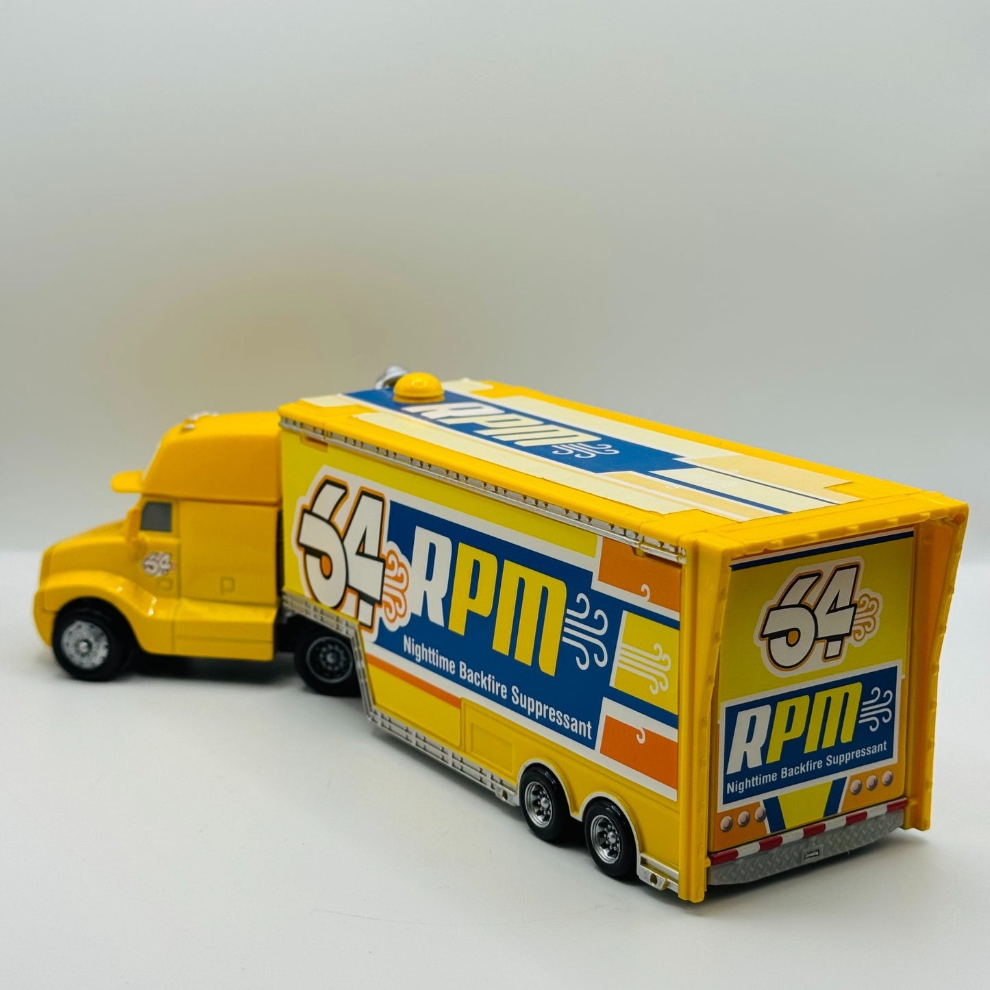 Disney Pixar Cars - RPM HAULER 2009 *Slight Discoloration* - 1:55 Diecast