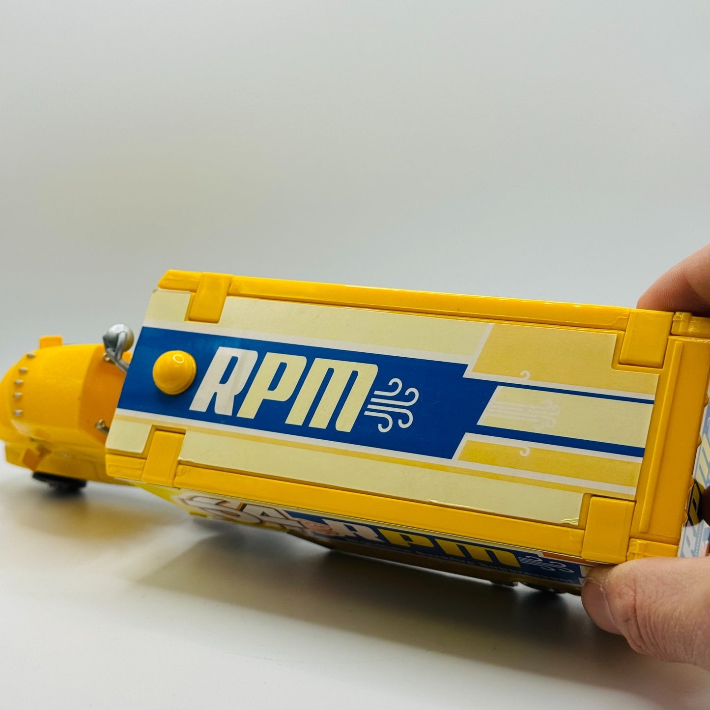 Disney Pixar Cars - RPM HAULER 2009 *Slight Discoloration* - 1:55 Diecast