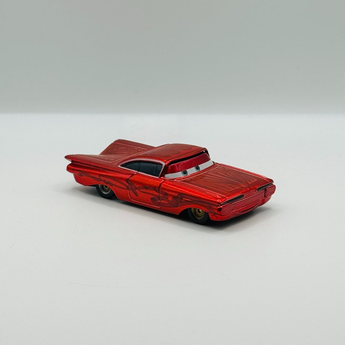 Disney Pixar Cars - HYDRAULIC RAMONE WITH METALLIC FINISH RANSBURG CHASE - 1:55
