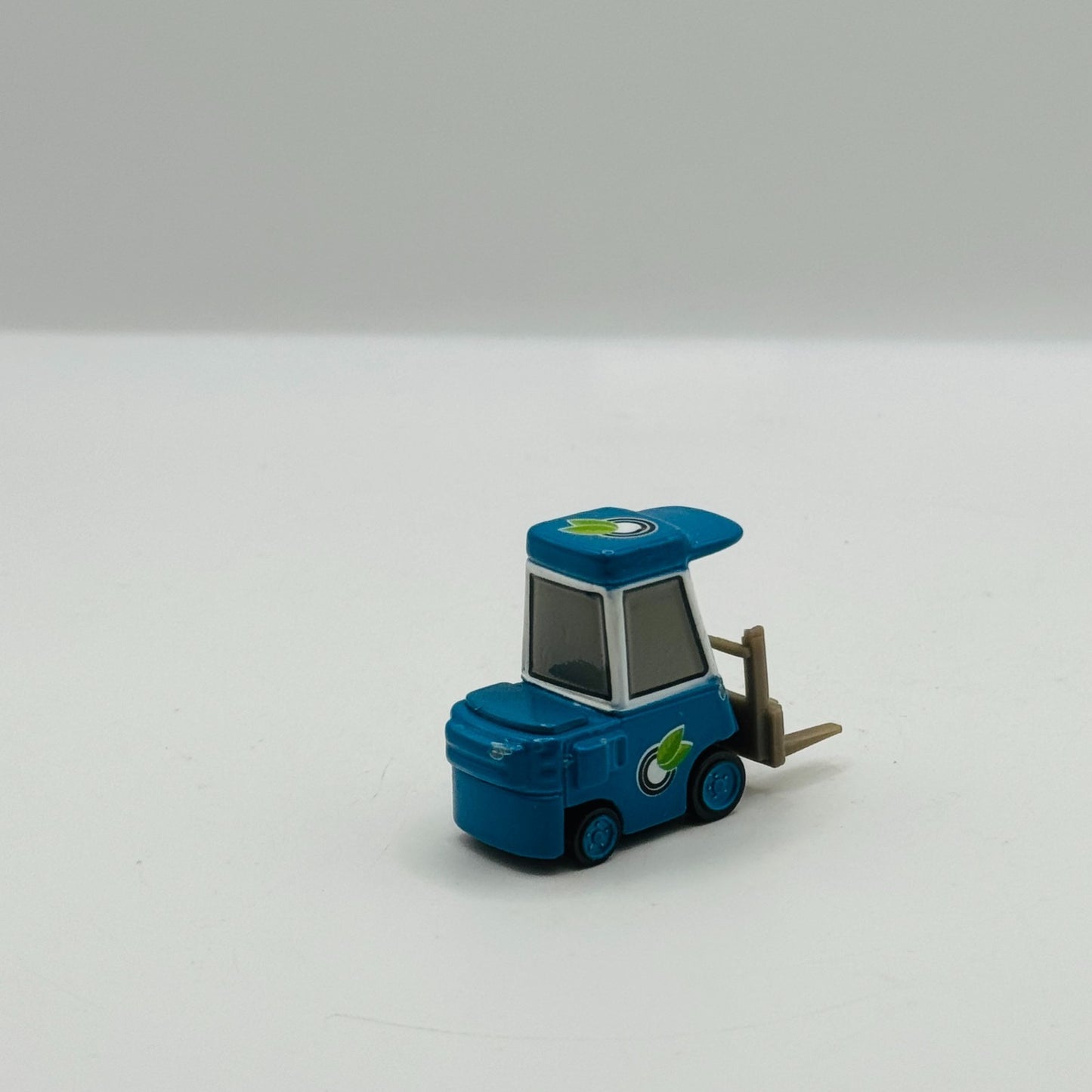 Disney Pixar Cars - TEAM SPARE O MINT PITTY PICCOLO PERRY 2008 - 1:55 Diecast