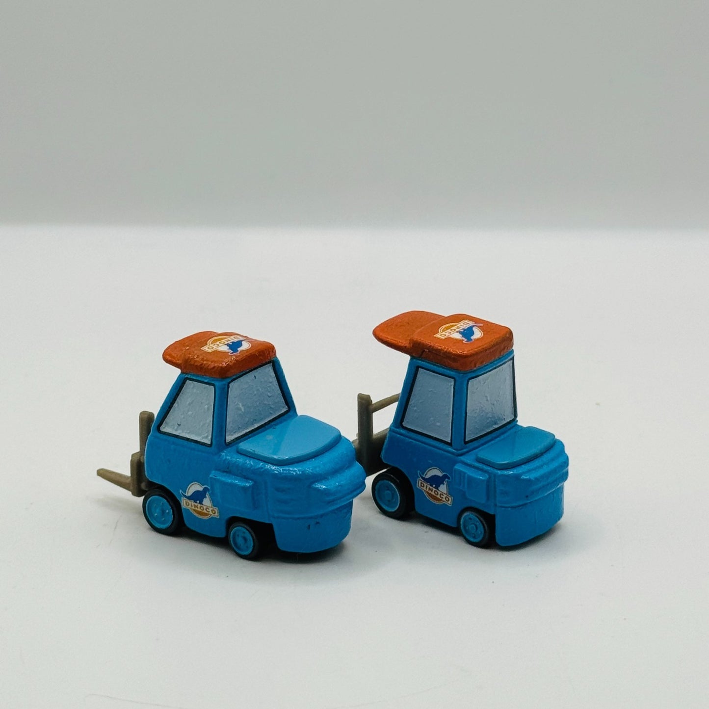 Disney Pixar Cars - TEAM DINOCO CREW CHIEF ROGER & PITTYS *Bubbling*1:55 Diecast