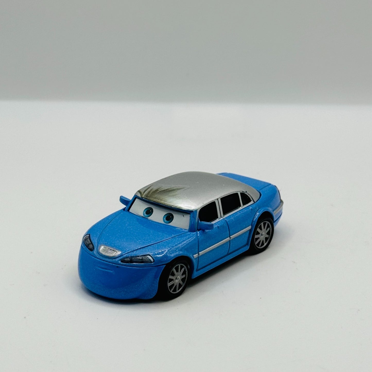 Disney Pixar Cars - JAY LIMO "JAY LENO" Final Lap 2010 - 1:55 Diecast