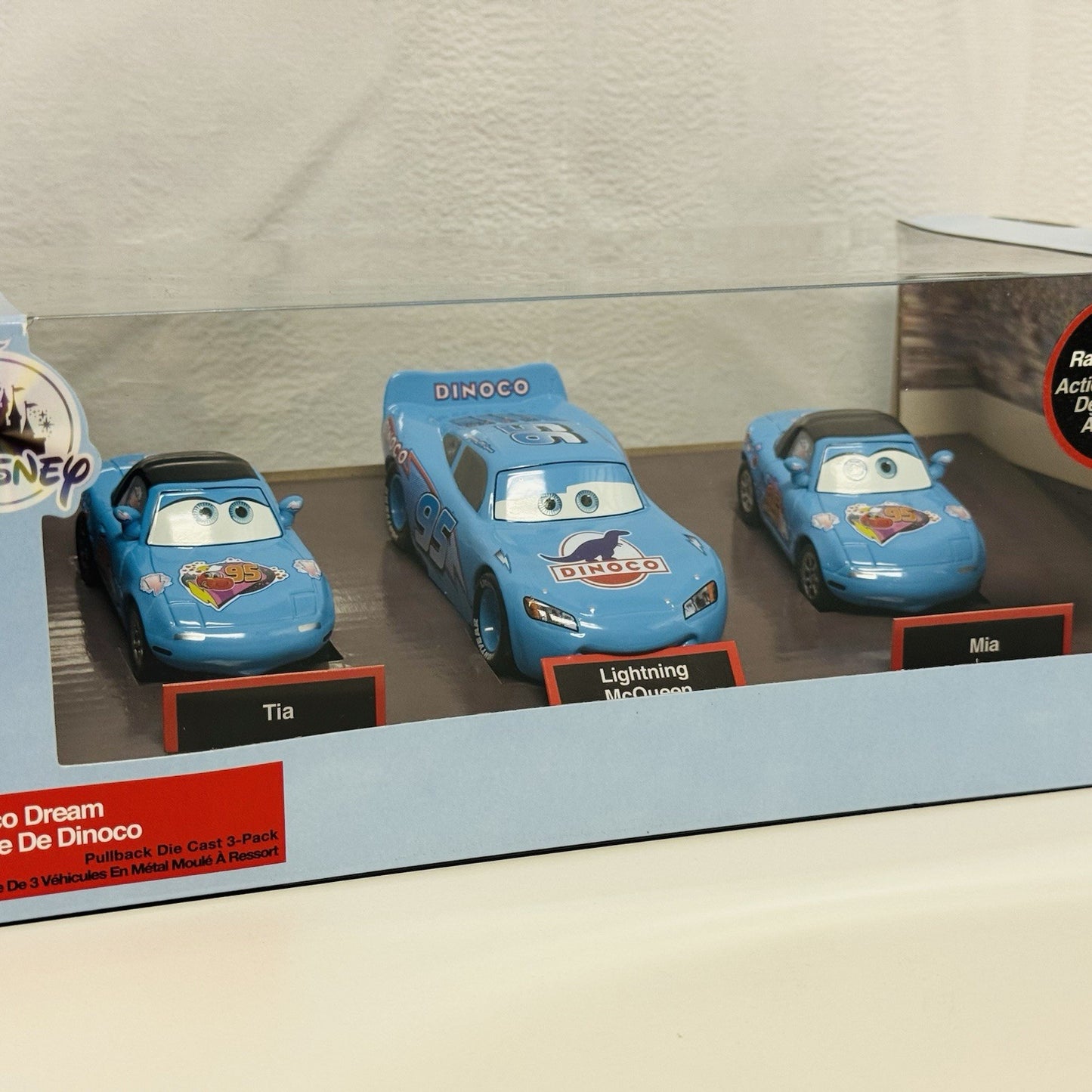 Disney Pixar Cars - DINOCO DREAM MCQUEEN MIA & TIA Disney Store - 1:43 Diecast