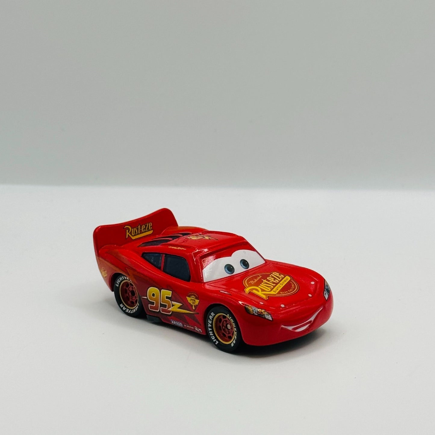 Disney Pixar Cars - HHPC HUDSON HORNET PISTON CUP MCQUEEN 2011 - 1:55 Diecast