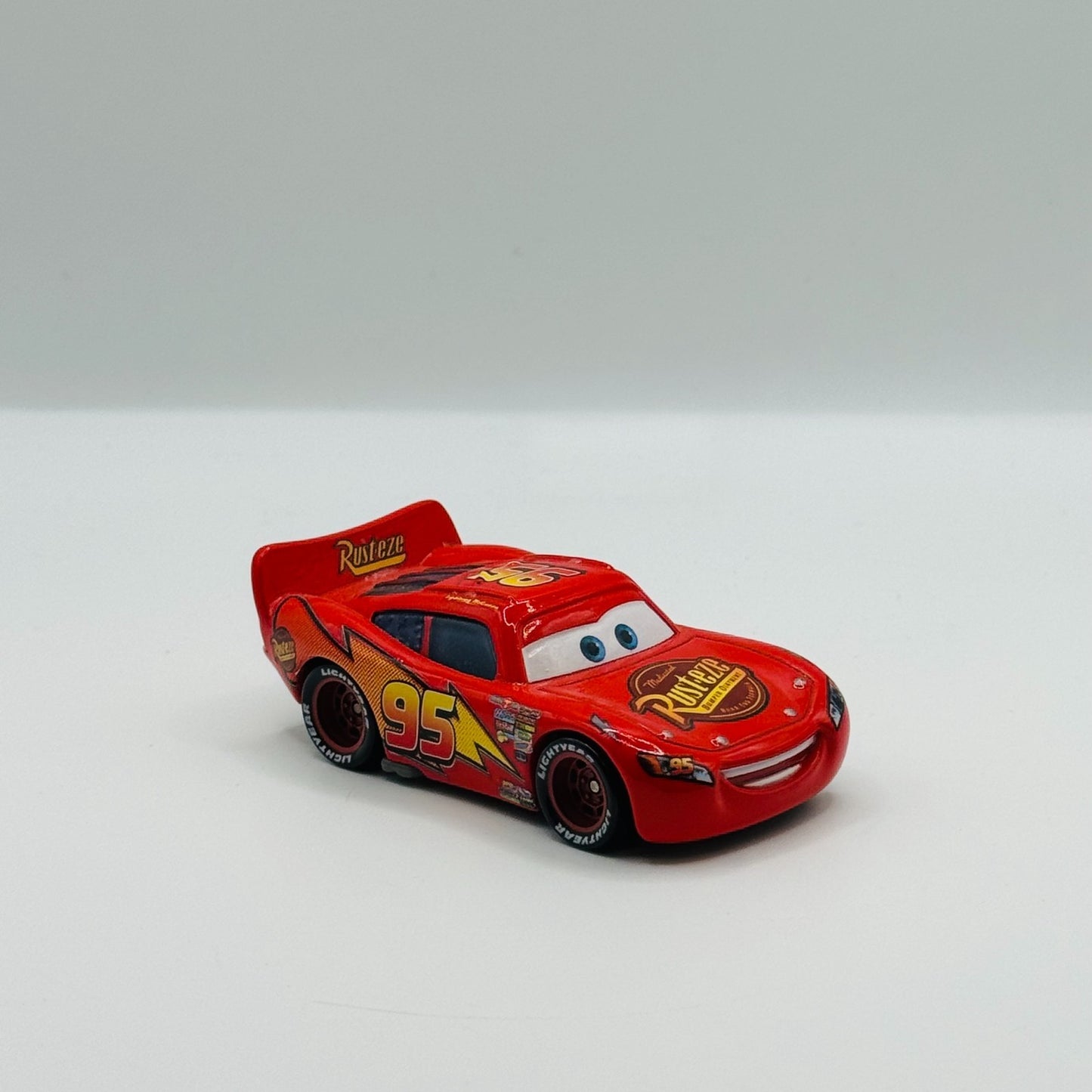Disney Pixar Cars CARS 1 LIGHTNING MCQUEEN SPOILER DECAL CHINA 2010 1:55 Diecast