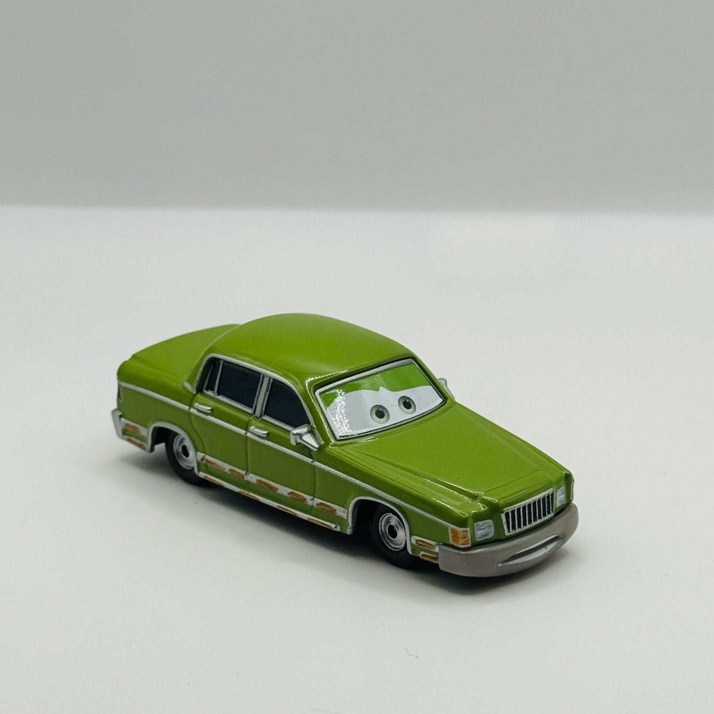 Disney Pixar Cars - MILO Final Lap 2010 - 1:55 Diecast