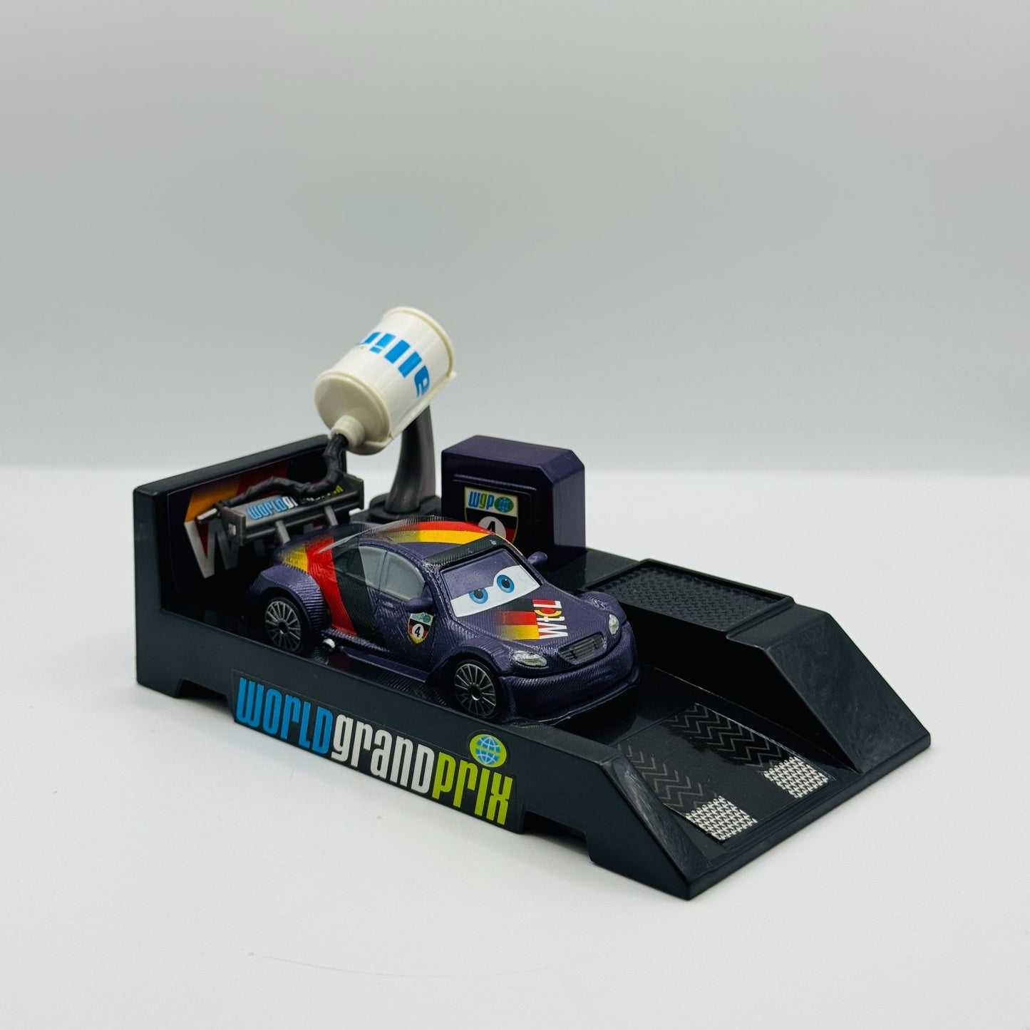 Disney Pixar Cars - MAX SCHNELL PIT STOP LAUNCHER WGP - 1:55 Diecast