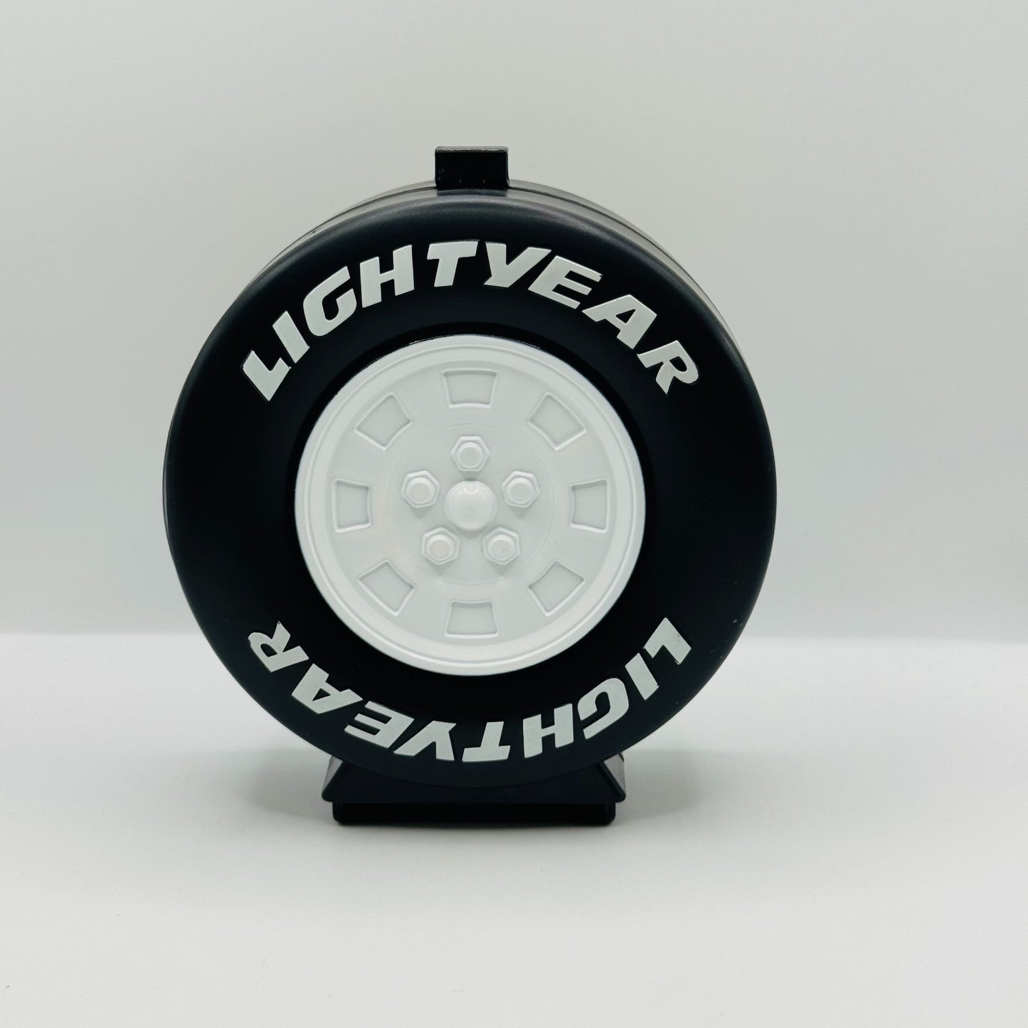 Disney Pixar Cars - LIGHTYEAR LAUNCHERS CLUTCH AID WHITE WHEEL - 1:55 Diecast
