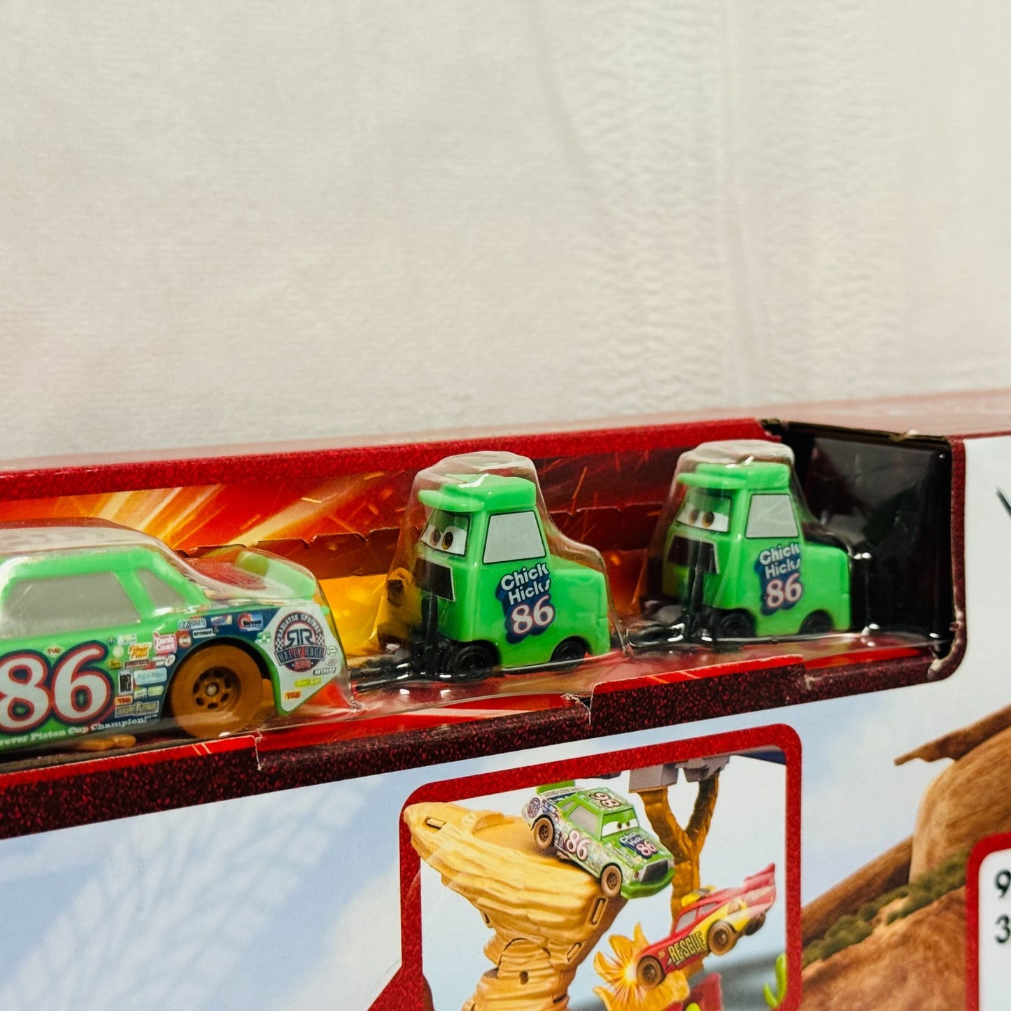 Disney Pixar Cars - RACE & RESCUE ROAD RACEWAY *NO MCQUEEN* PLAYSET 1:55 Diecast