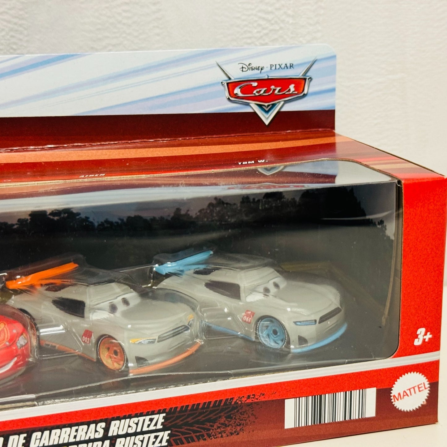Disney Pixar Cars - RUSTEZE RACING CENTER 5-PK RRC TRAINEE STERLING 1:55 Diecast