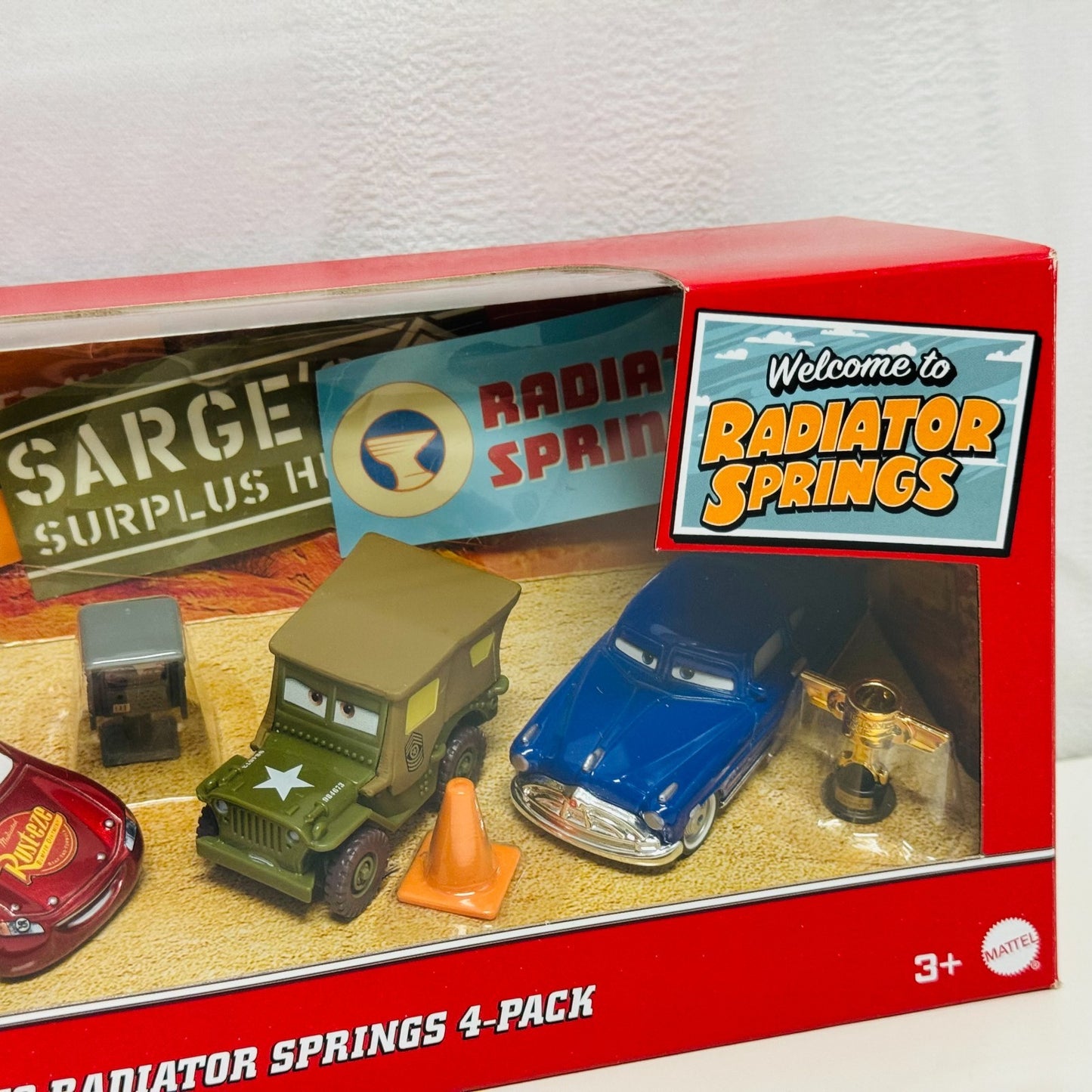 Disney Pixar Cars WELCOME TO RADIATOR SPRINGS 4PK MCQUEEN TELEPHONE 1:55 Diecast