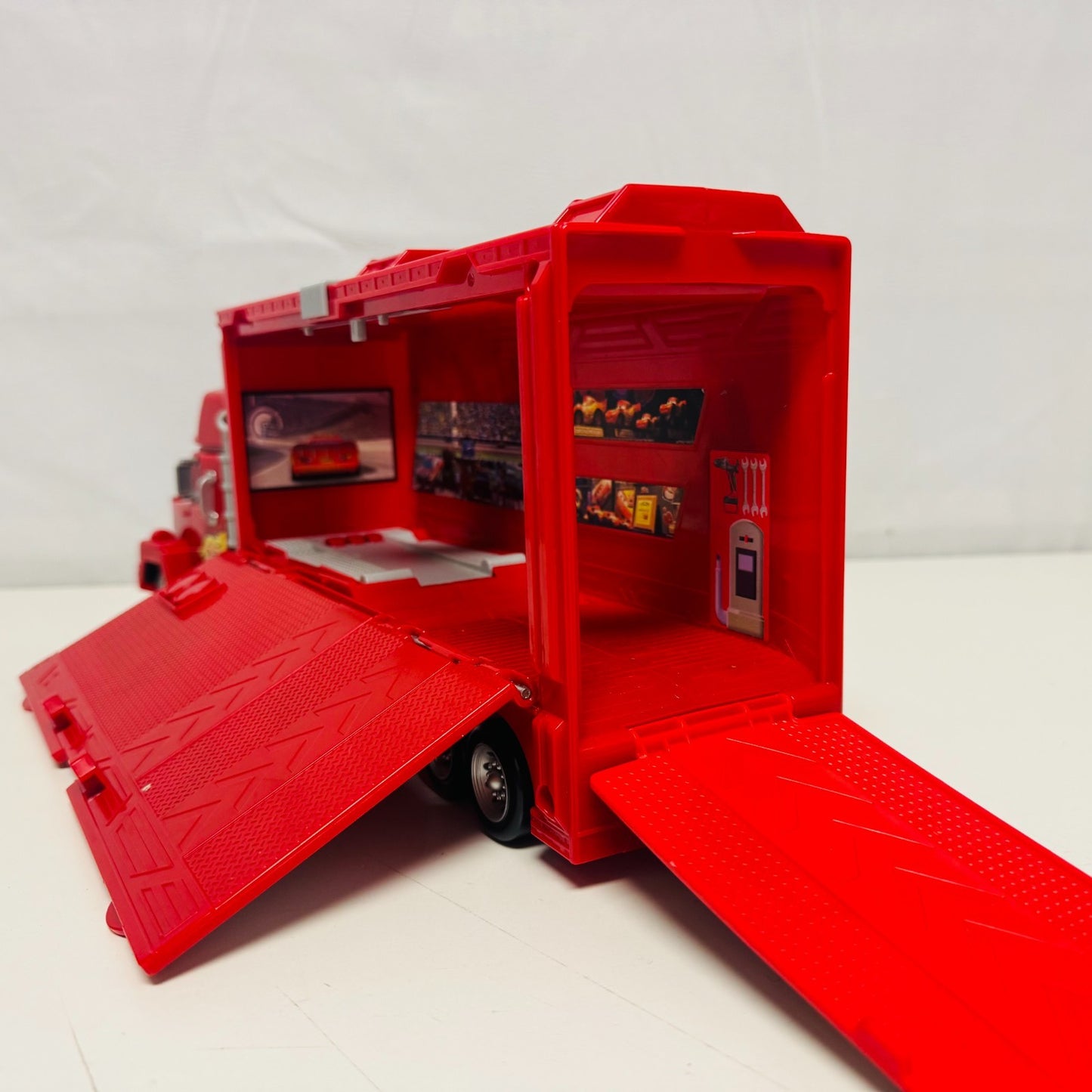 Disney Pixar Cars - TRACK TALKERS DINOCO 400 CHAT & HAUL MACK *CUSTOM* Lights Up