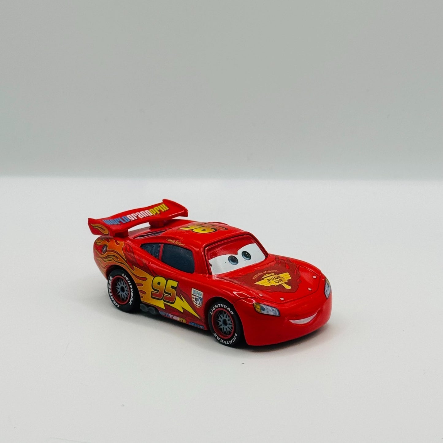 Disney Pixar Cars - WGP McQUEEN WITH RACING WHEELS RUBBER TIRES - 1:55 Diecast
