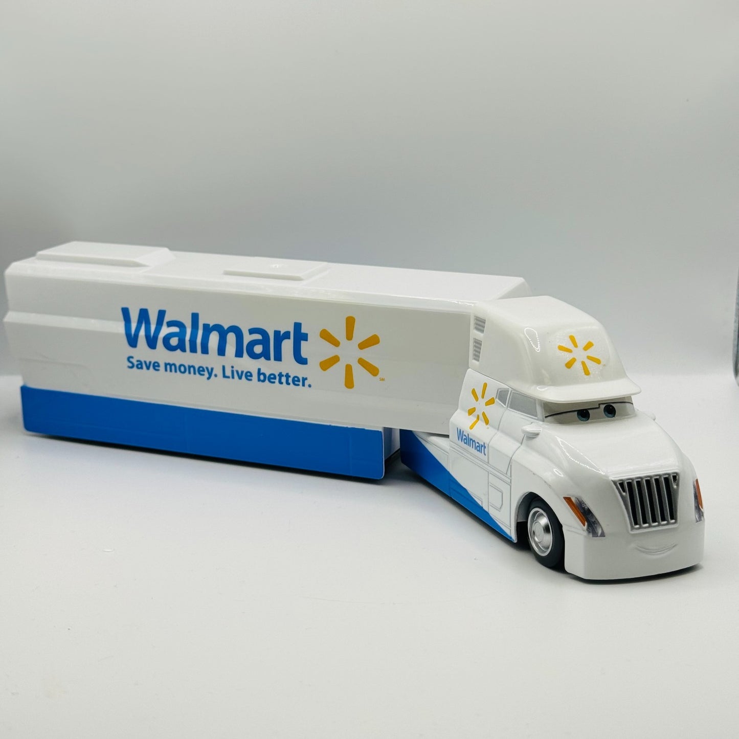 Disney Pixar Cars - WALMART MARTY HAULER COLLECTION Truck & Trailer 1:55 Diecast