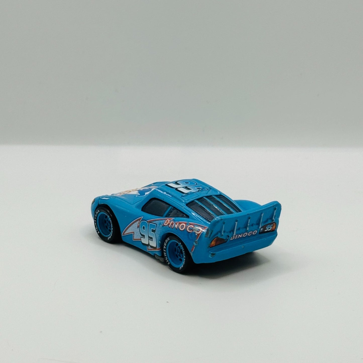 Disney Pixar Cars - LENTICULAR DINOCO MCQUEEN Eyes Change 2010 - 1:55 Diecast