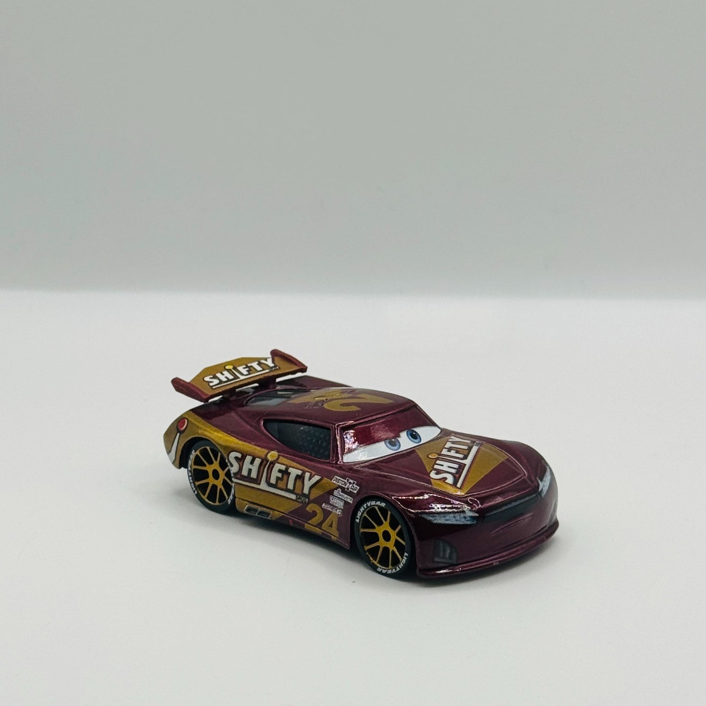 Disney Pixar Cars - NASCAR WILLIAM BYREV SHIFTY DRUG 2024 - 1:55 Diecast