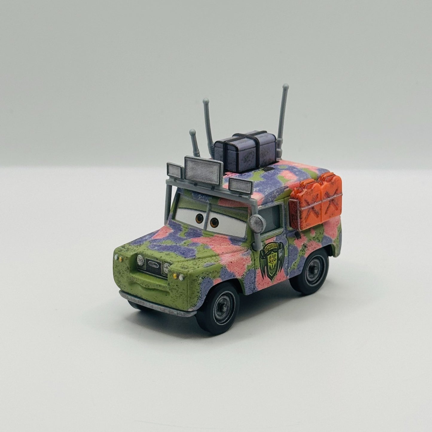 Disney Pixar Cars - MARGARET MOTORRAY On The Road 2024 - 1:55 Diecast