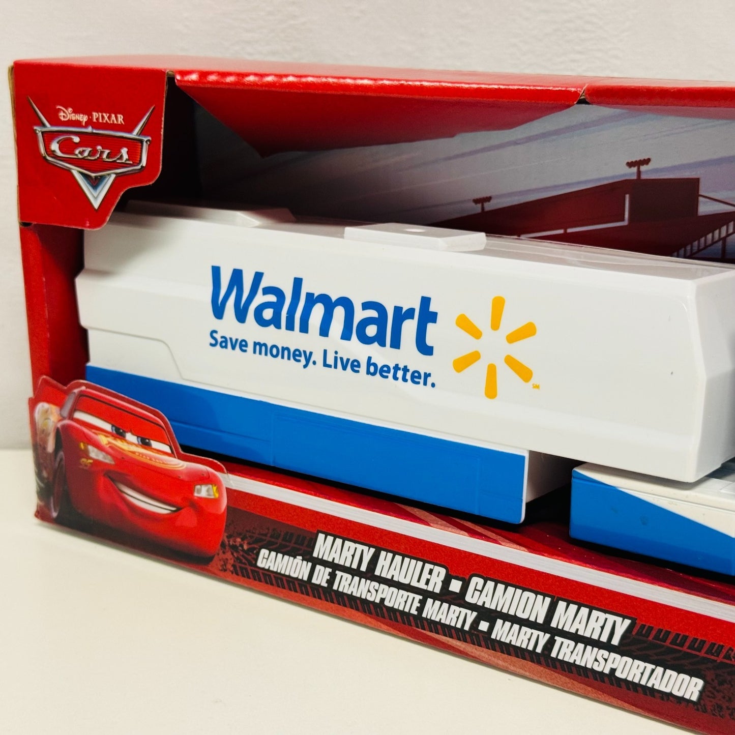 Disney Pixar Cars - WALMART MARTY HAULER COLLECTION Truck & Trailer 1:55 Diecast
