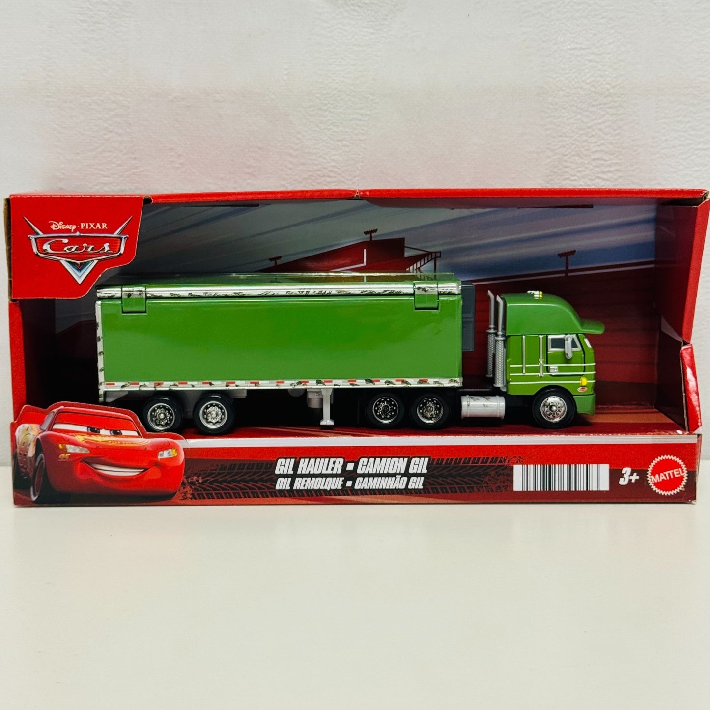 Disney Pixar Cars - GIL HAULER COLLECTION Truck & Trailer - 1:55 Diecast