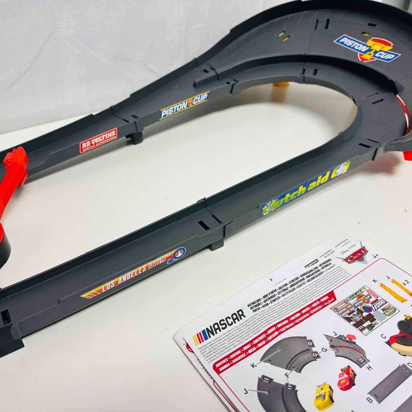 Disney Pixar Cars - NASCAR LA SPEEDWAY PISTON CUP RACE TRACK Playset -1:55 Scale
