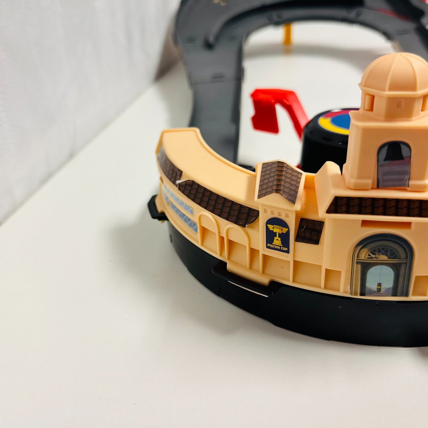 Disney Pixar Cars - NASCAR LA SPEEDWAY PISTON CUP RACE TRACK Playset -1:55 Scale