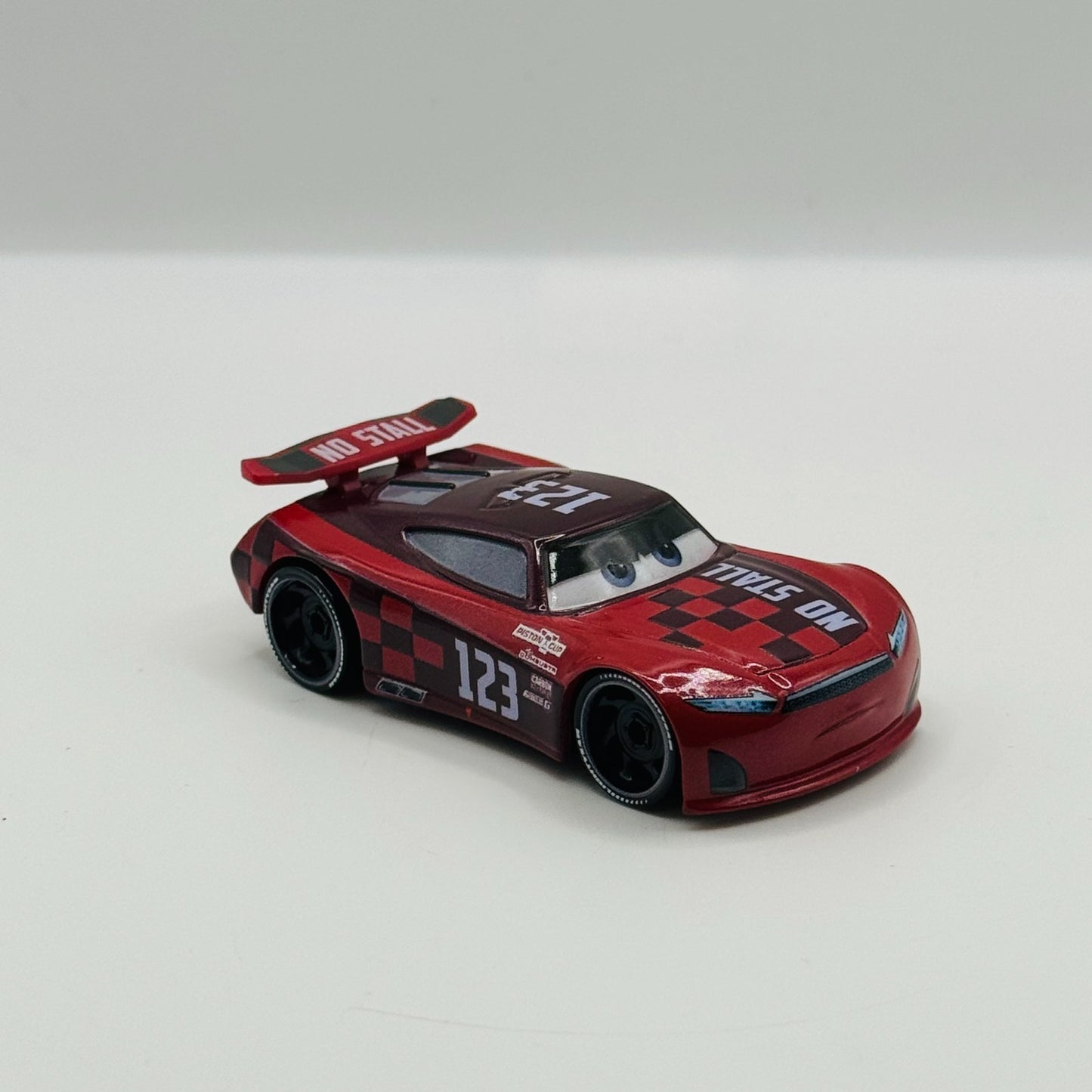 Disney Pixar Cars - JONAS CARVERS NO STALL 2026 - 1:55 Diecast *NEW OUT OF BOX*