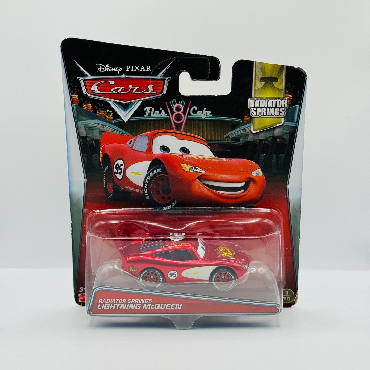 Disney Pixar Cars - RADIATOR SPRINGS LIGHTNING MCQUEEN 2017 - 1:55 Diecast