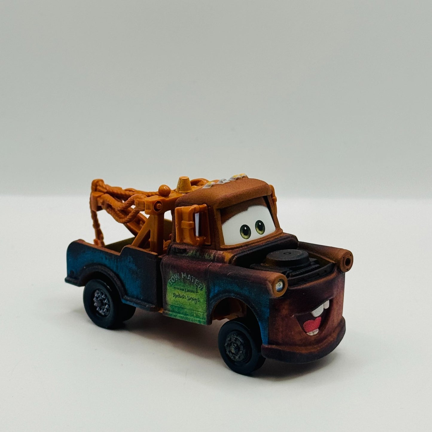Disney Pixar Cars - EXCITED ROAD TRIP MATER RAISED FRONT - 1:55 Diecast *NEW*