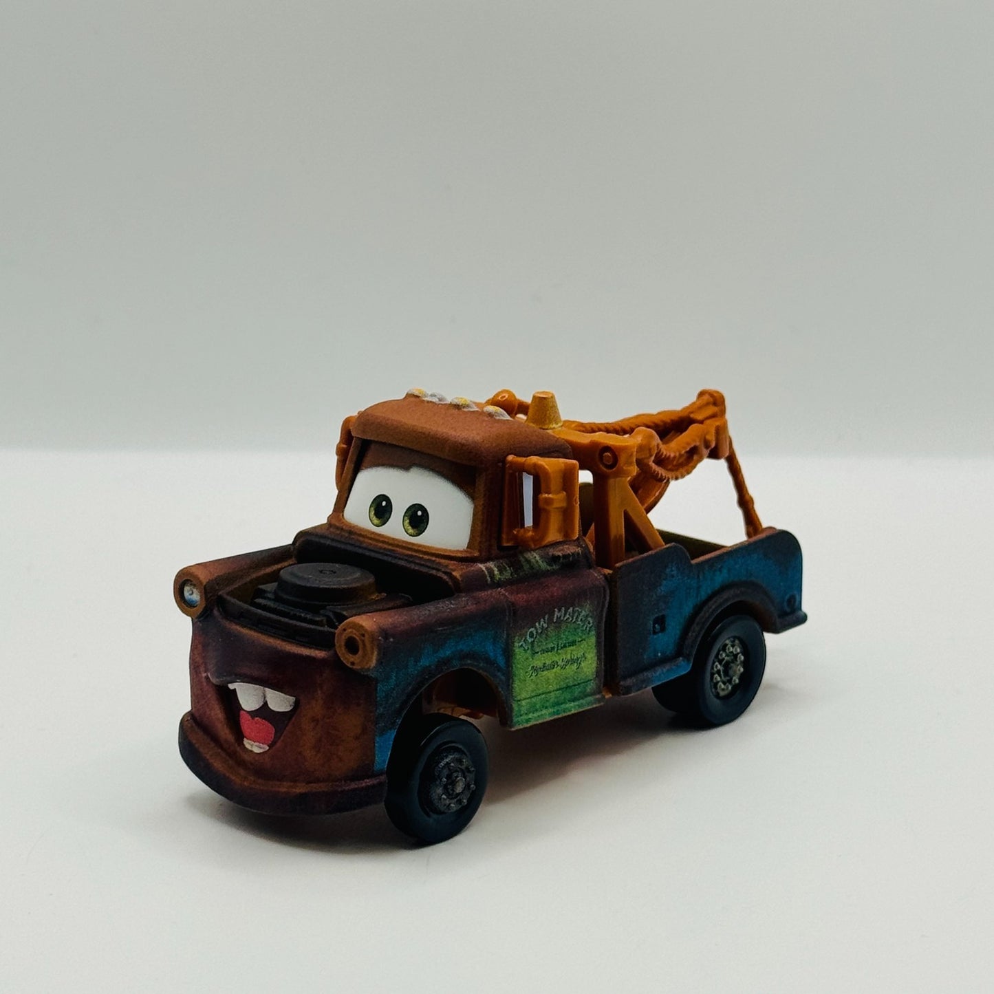 Disney Pixar Cars - EXCITED ROAD TRIP MATER RAISED FRONT - 1:55 Diecast *NEW*