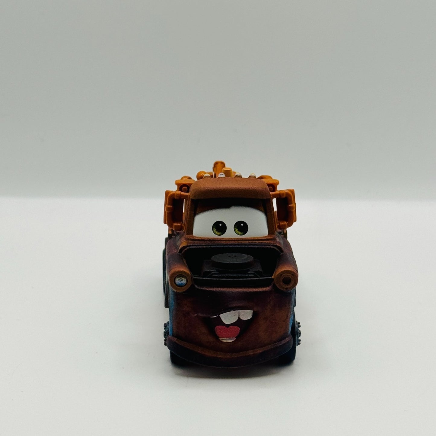 Disney Pixar Cars - EXCITED ROAD TRIP MATER RAISED FRONT - 1:55 Diecast *NEW*