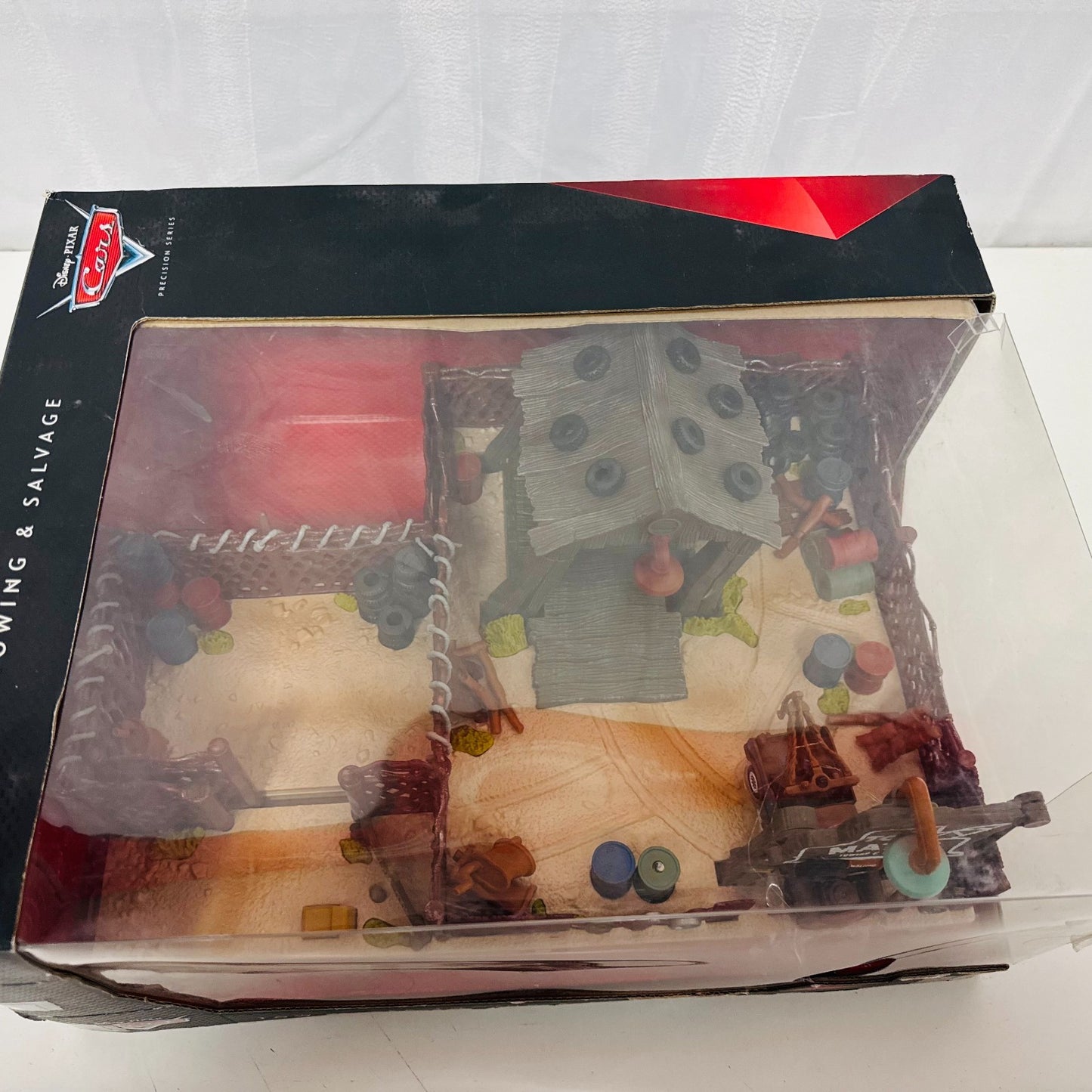 Disney Pixar Cars PRECISION SERIES TOW MATER TOWING & SALVAGE YARD 1:55 Diecast