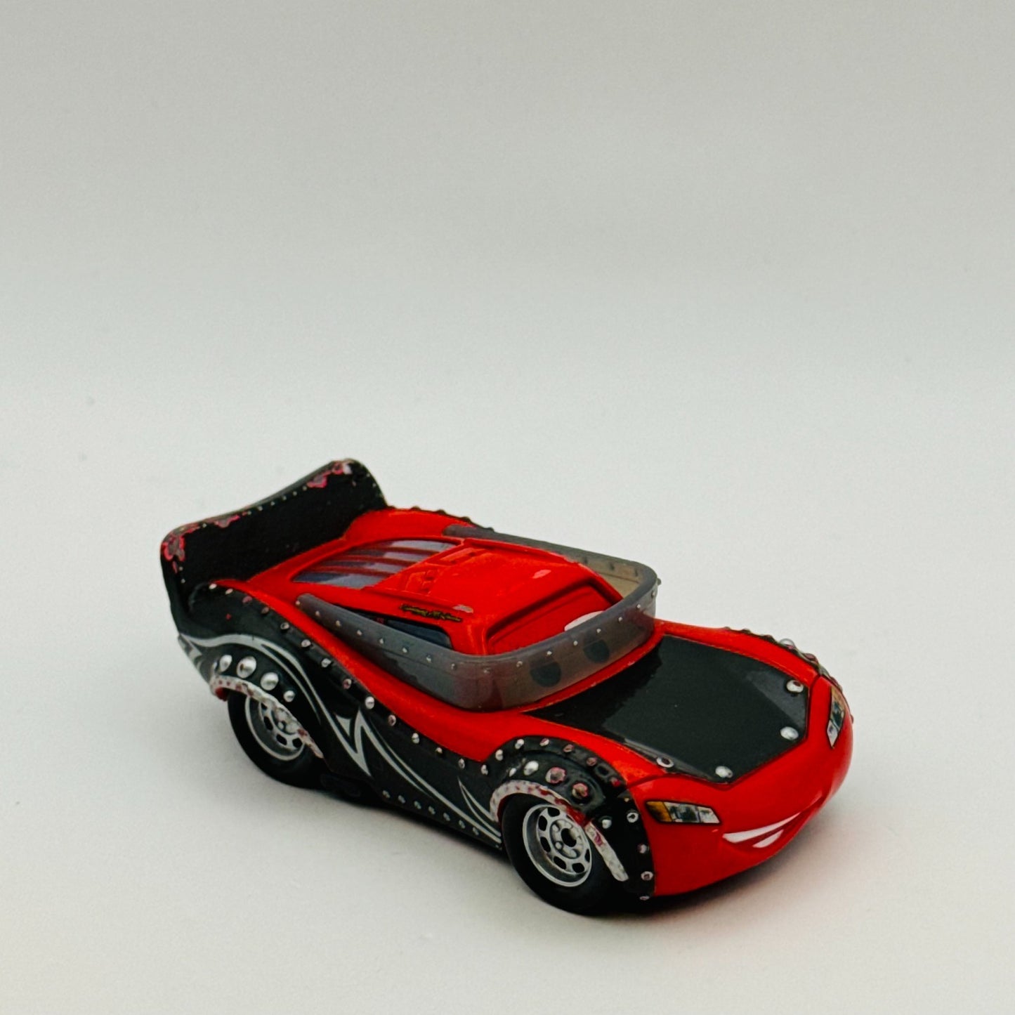 Disney Pixar Cars - HEAVY METAL MCQUEEN Pre-Production Prototype - 1:55 Diecast