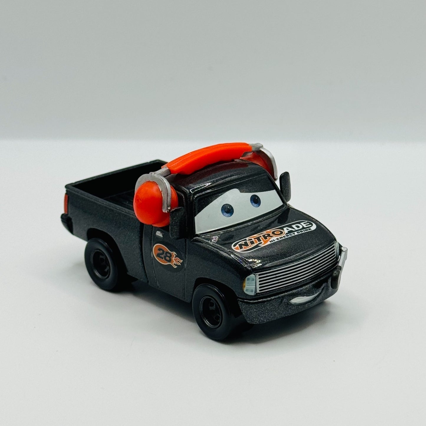 Disney Pixar Cars - TEAM NITROADE CREW CHIEF 2010 - 1:55 Diecast