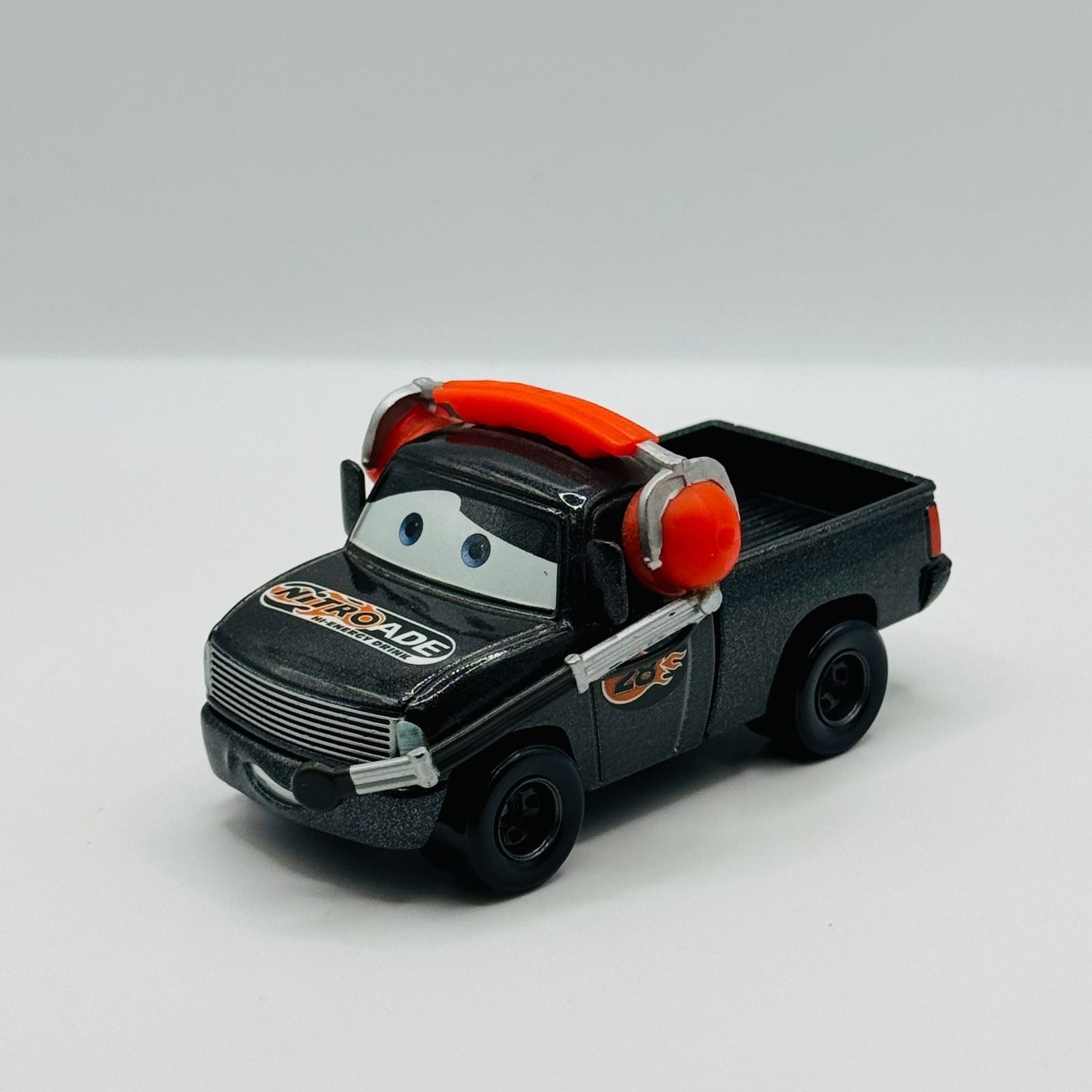 Disney Pixar Cars - TEAM NITROADE CREW CHIEF 2010 - 1:55 Diecast