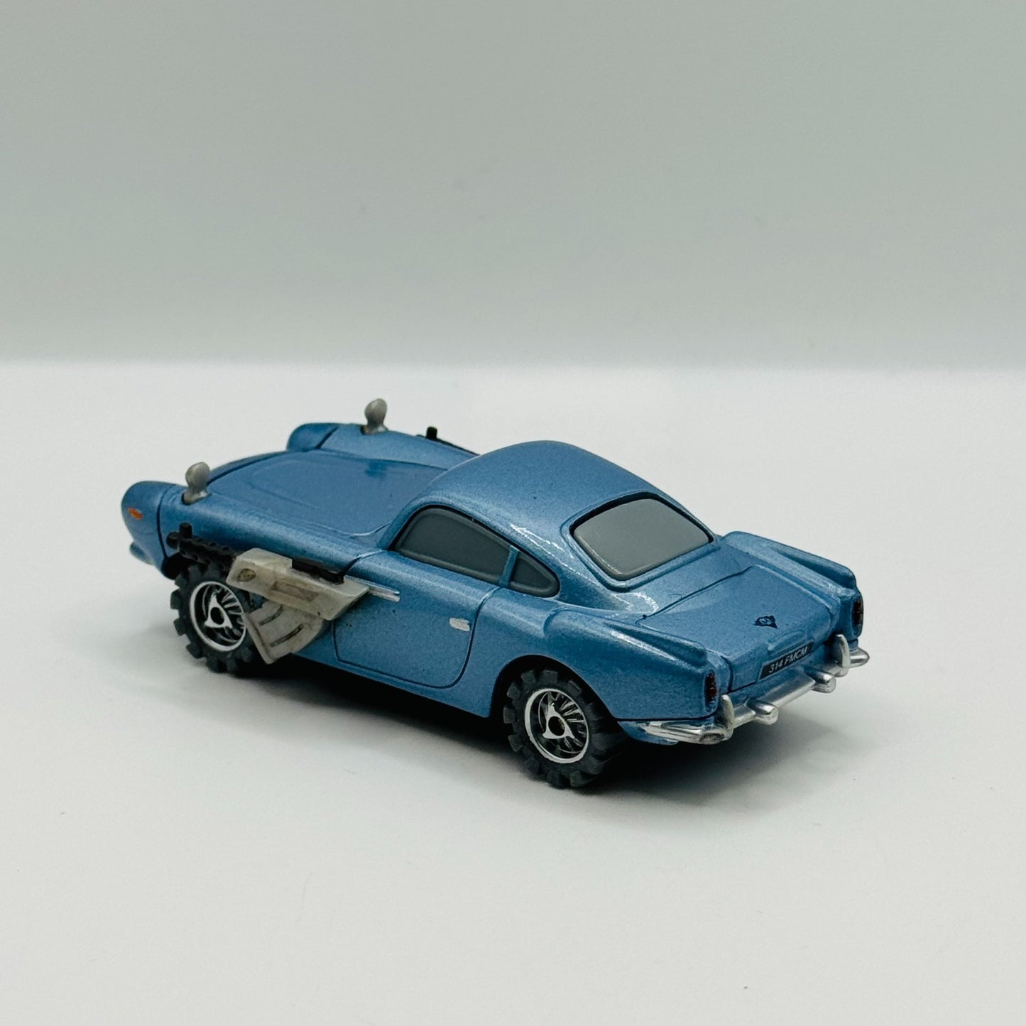 Disney Pixar Cars - LIGHTS & SOUNDS SPY FINN MCMISSILE *No Sound* - 1:55 Diecast