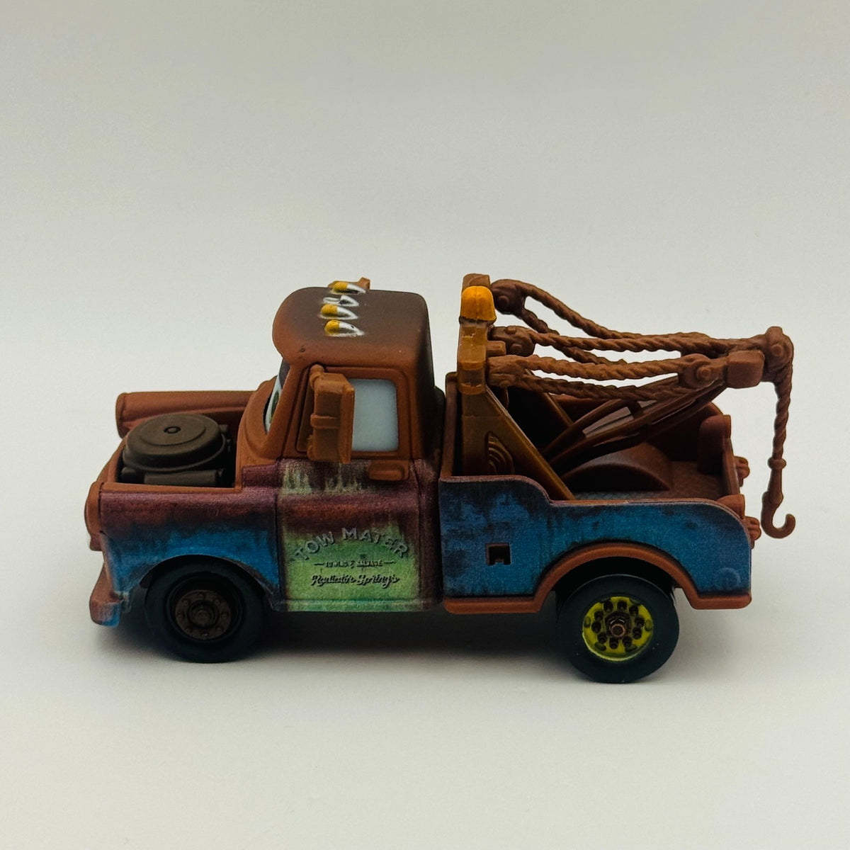 Disney Pixar Cars - TOW MATER 2022 - 1:55 Diecast *NEW OUT OF BOX*