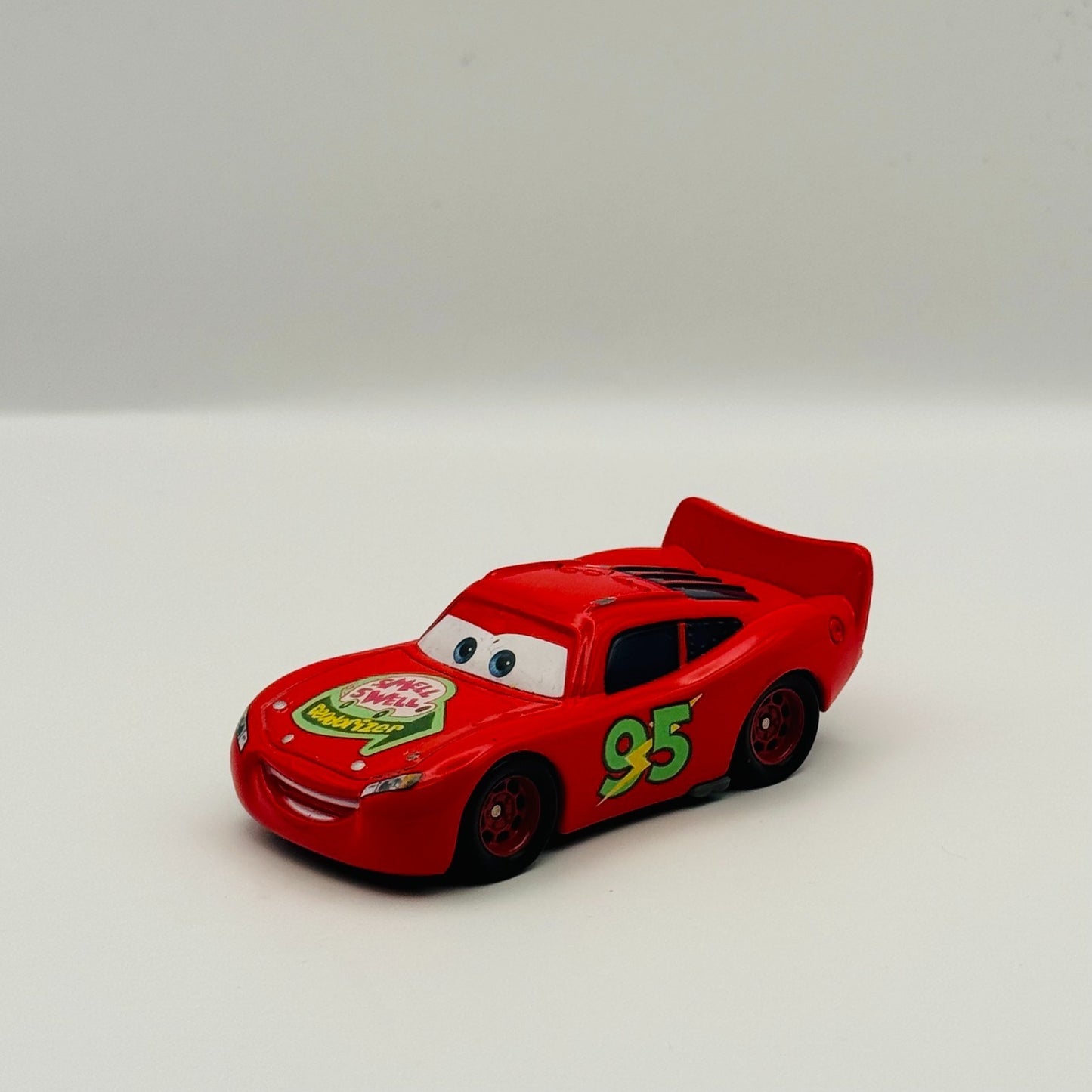 Disney Pixar Cars - Story Tellers SMELL SWELL LIGHTNING MCQUEEN - 1:55 Diecast