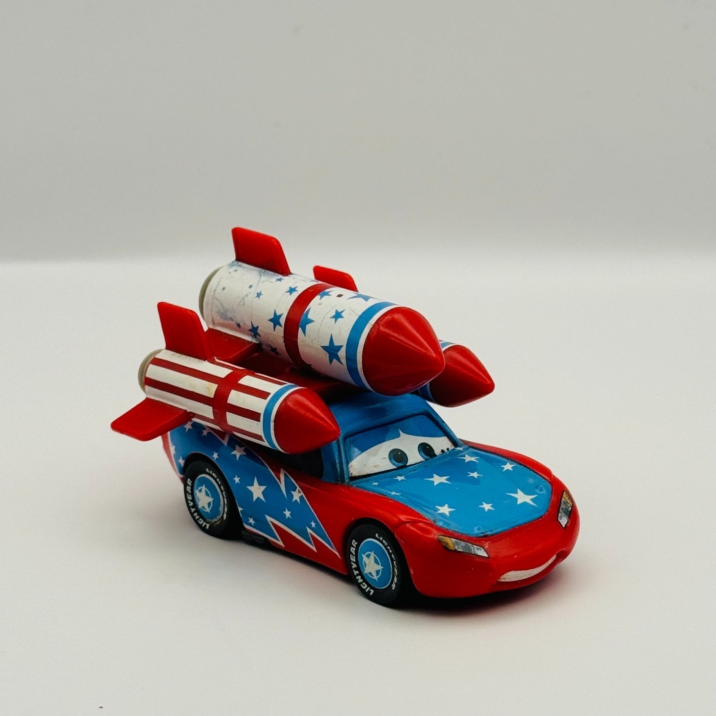 Disney Pixar Cars SCREAMING DAREDEVIL MCQUEEN 4PK Mater The Greater 1:55 Diecast