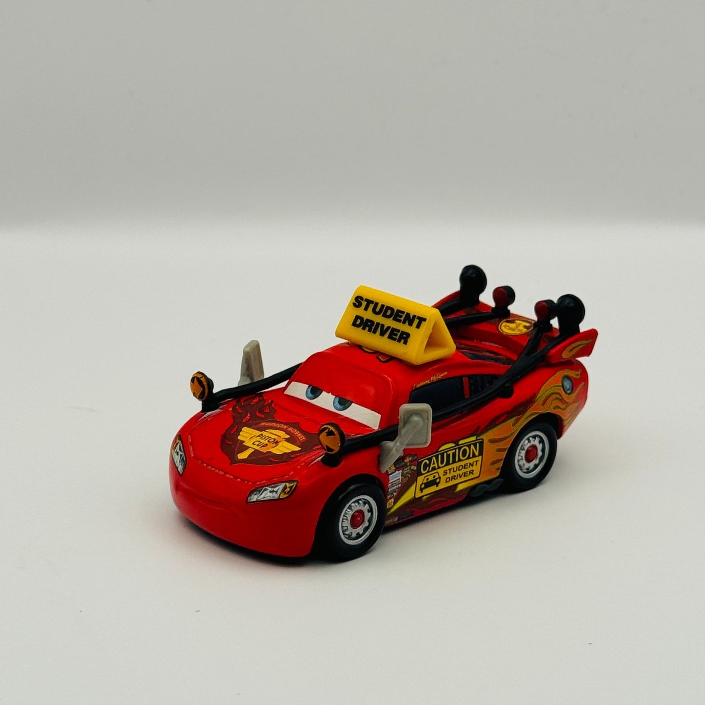 Disney Pixar Cars PROTECT & SERVE MIKE DIDI DRIVING SCHOOL MCQUEEN 1:55 Diecast