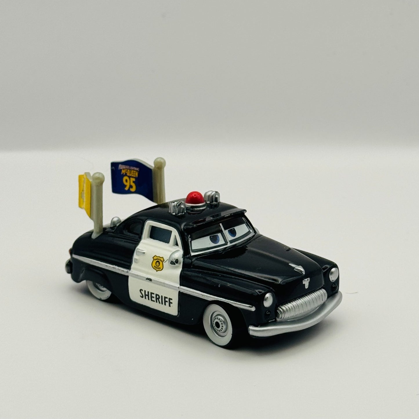 Disney Pixar Cars - FAN FAVORITES TEAM 95 AND 51 SHERIFF - 1:55 Diecast