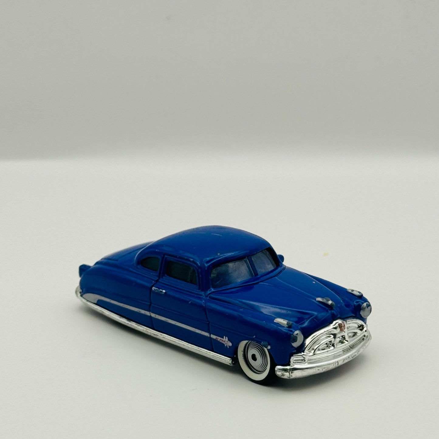 Disney Pixar Cars - DOC HUDSON LENTICULAR My Eyes Change 2009 - 1:55 Diecast