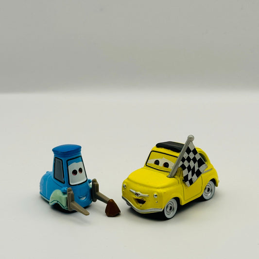 Disney Pixar Cars - GUIDO WITH CLOTH & LUIGI WITH FLAG 2017 - 1:55 Diecast