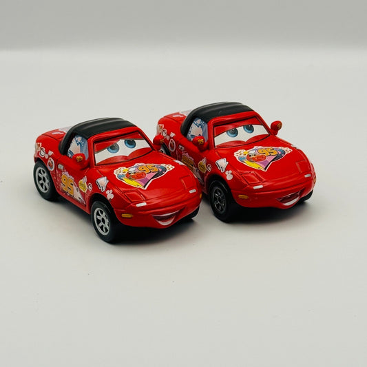 Disney Pixar Cars - RED MCQUEEN SUPERFAN MIA & TIA - 1:55 Diecast