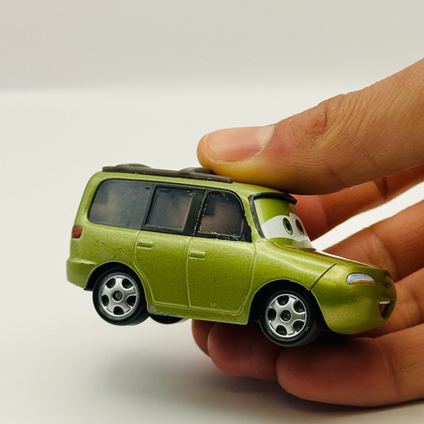 Disney Pixar Cars - SWIFT ALTERNATOR Final Lap 2010 - 1:55 Diecast