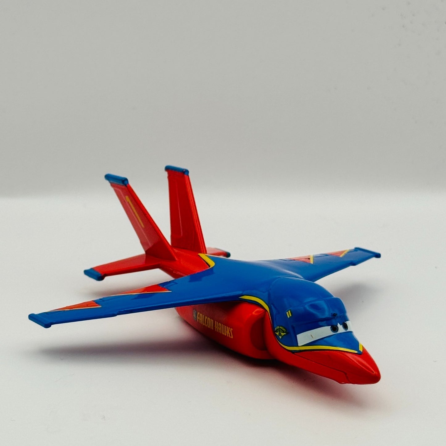 Disney Pixar Cars - FALCON HAWK 1 Take Flight Air Mater - 1:55 Diecast