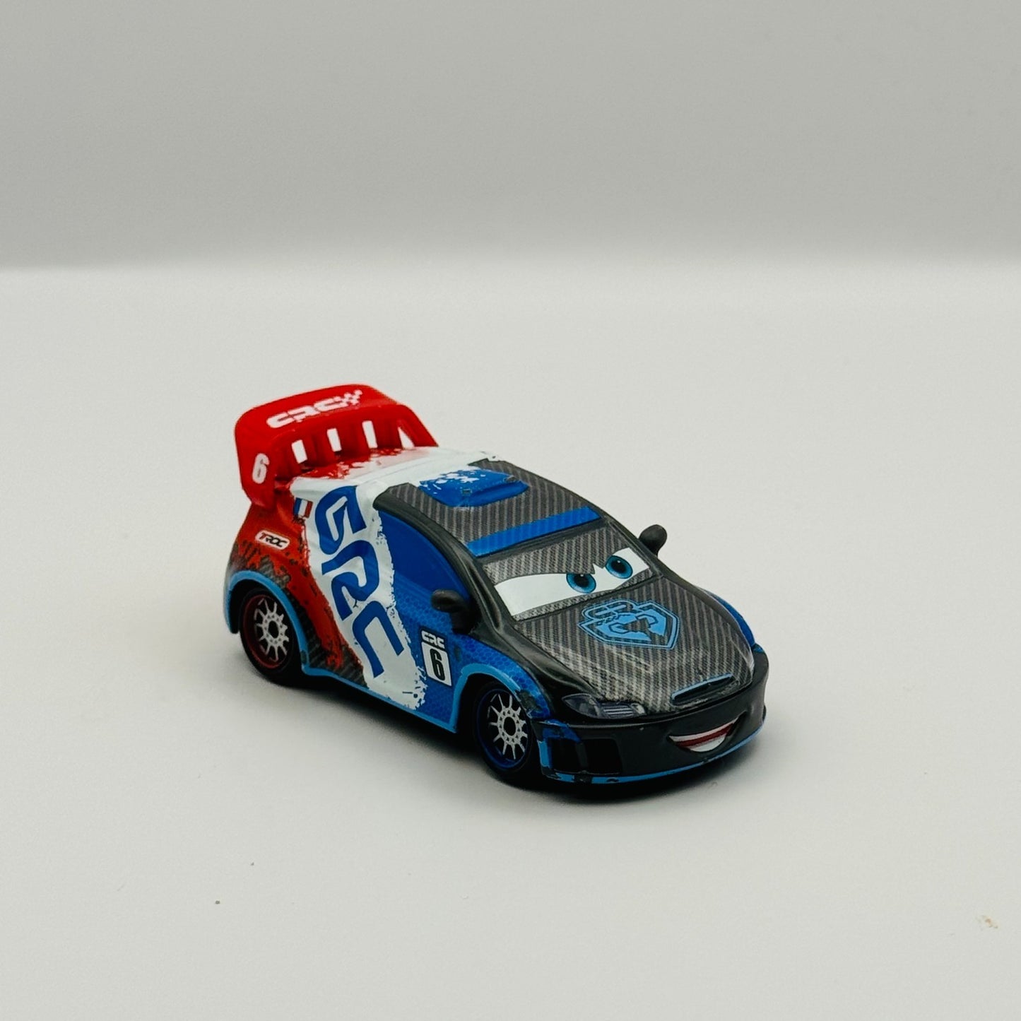 Disney Pixar Cars - CARBON RACERS RAOUL CAROULE WGP TROC 2016 - 1:55 Diecast