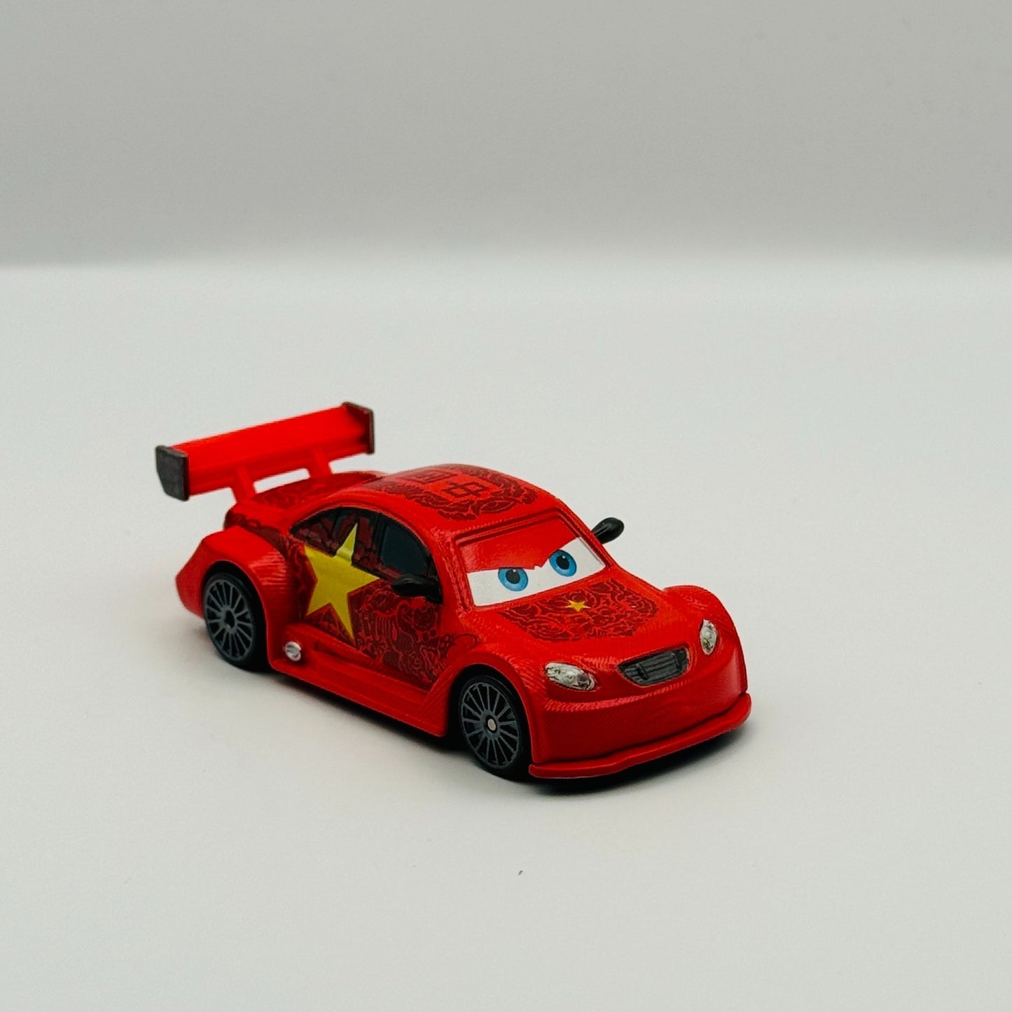 Disney Pixar Cars - LONG GE Chinese Racer SUPER CHASE 2011 - 1:55 Diecast