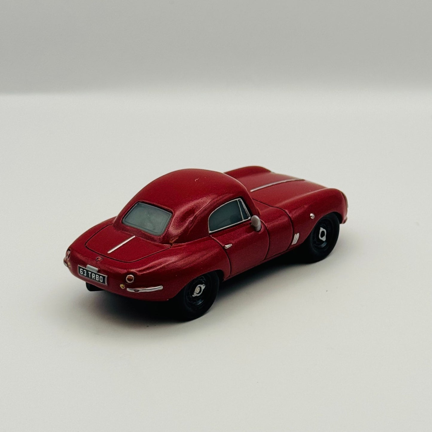 Disney Pixar Cars - LELAND TURBO Secret Agent Spy - 1:55 Diecast