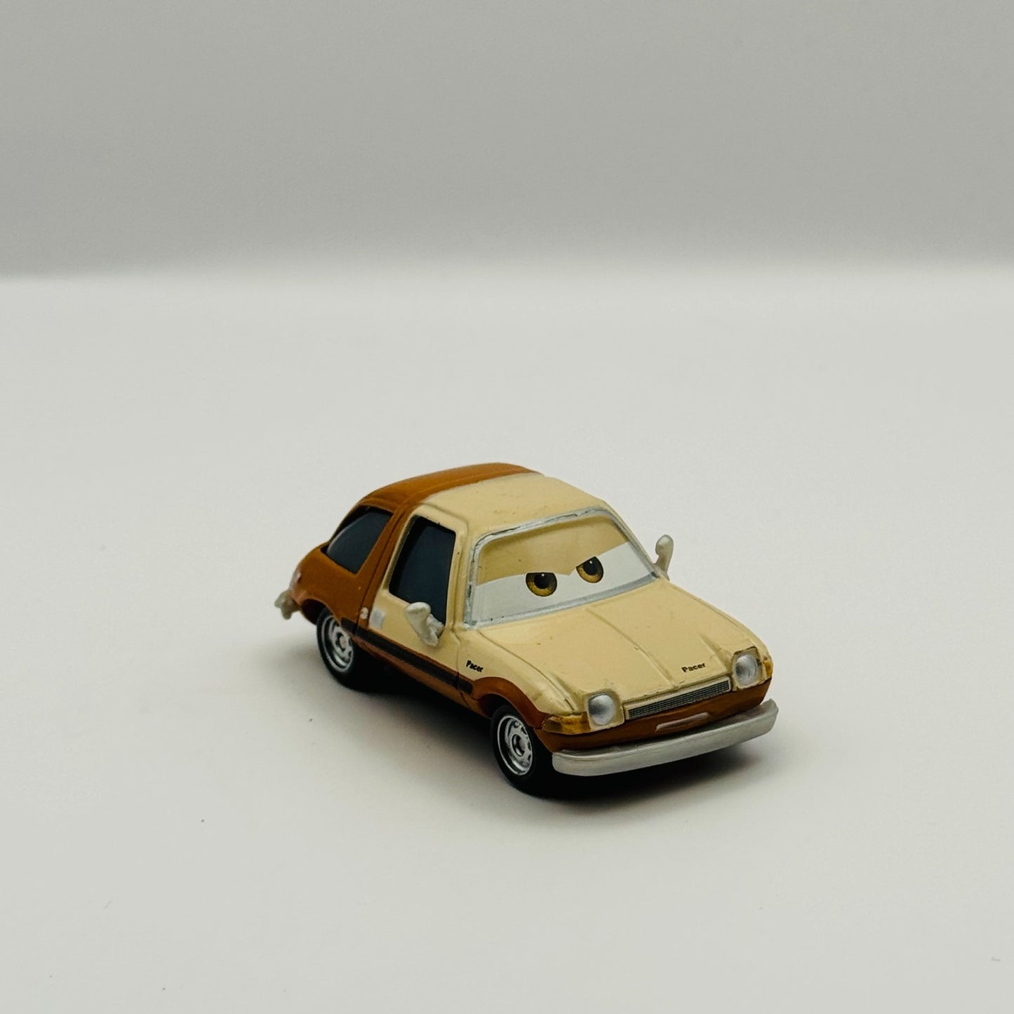 Disney Pixar Cars - TUBBS PACER Lemons 2013 - 1:55 Diecast