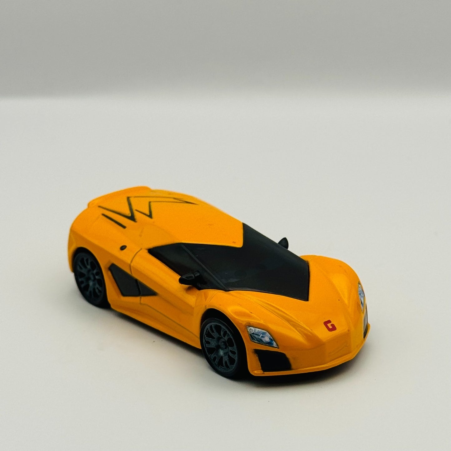 Disney Pixar Cars - FABRIZIO LAMBORGHINI *CHASE* Cars 2 2012 - 1:55 Diecast